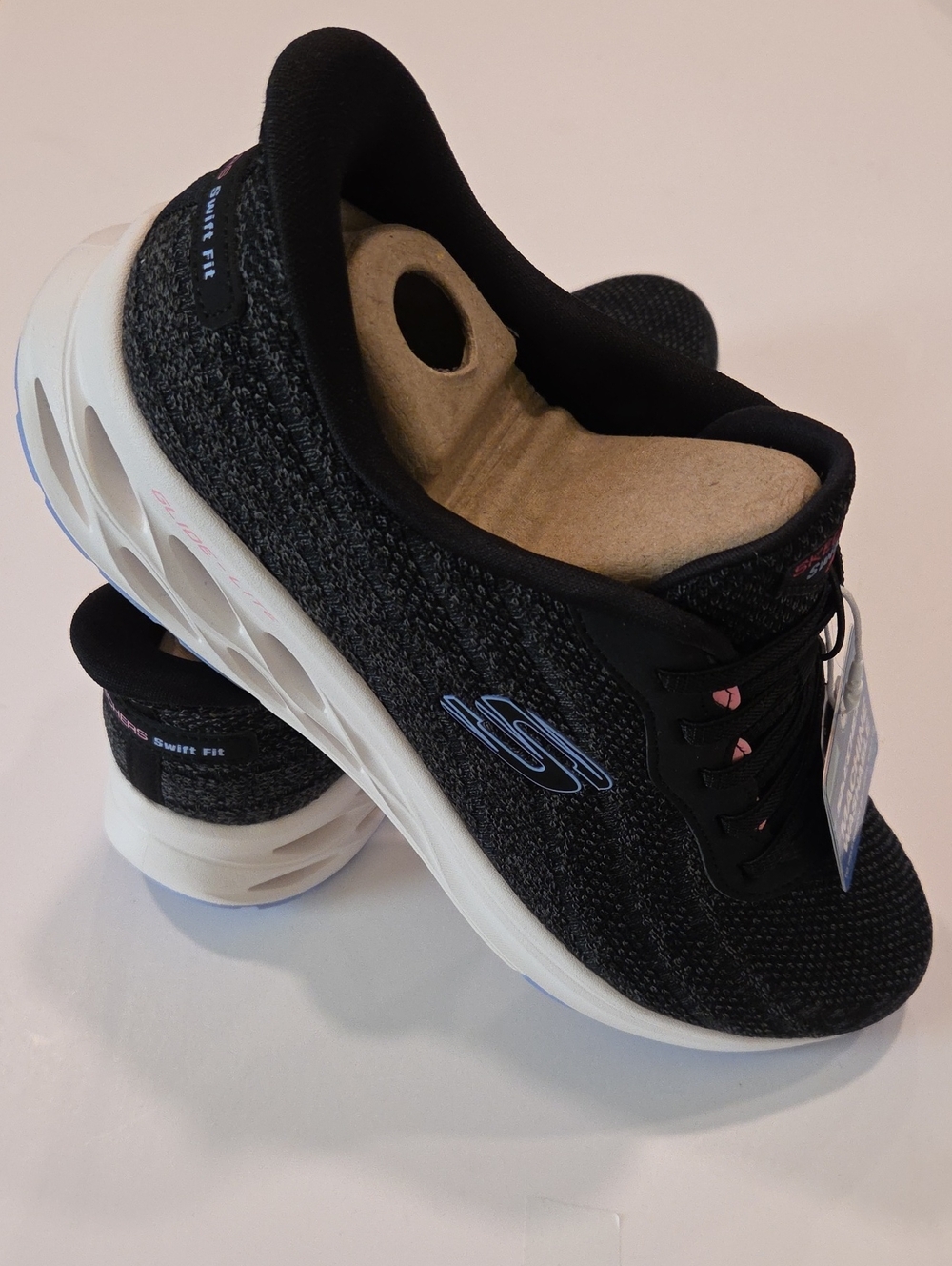 Skechers Women's Glide-Lite Swift Fit Sneaker, Black, Size 9 - Picture 3 of 7